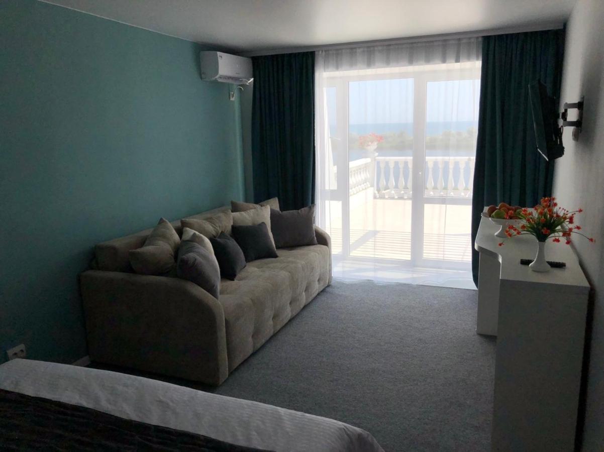 Panorama Briz Hotel Karolino-Buhaz Ngoại thất bức ảnh