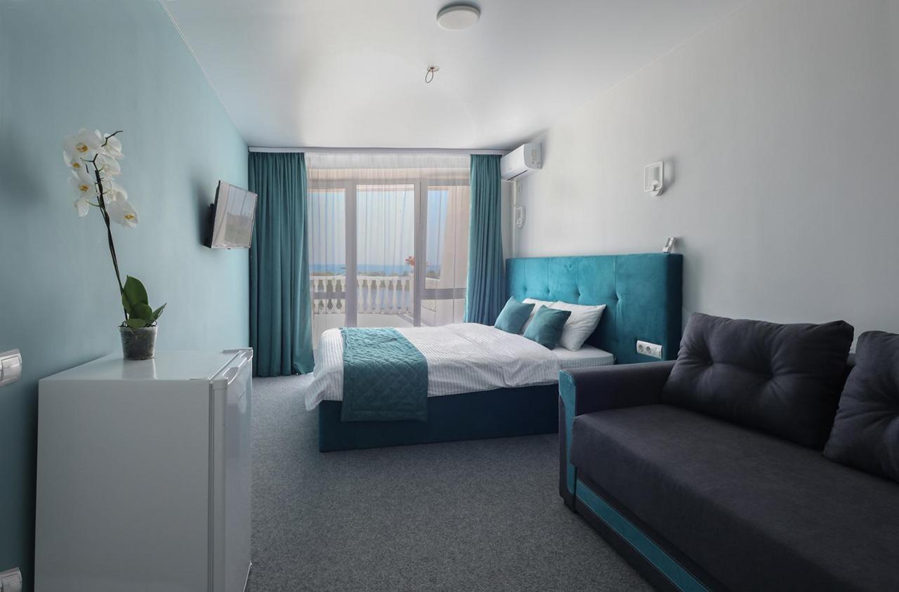Panorama Briz Hotel Karolino-Buhaz Ngoại thất bức ảnh